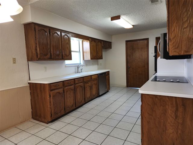 1201 Dandelion Drive, Garland, TX 75043