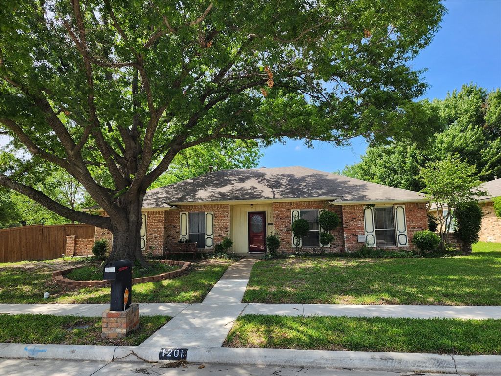 1201 Dandelion Drive, Garland, TX 75043