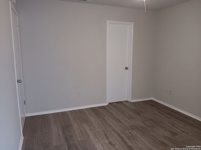 8878 Meadow Range, San Antonio, TX 78250
