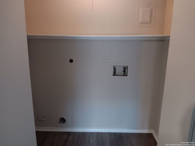 8878 Meadow Range, San Antonio, TX 78250