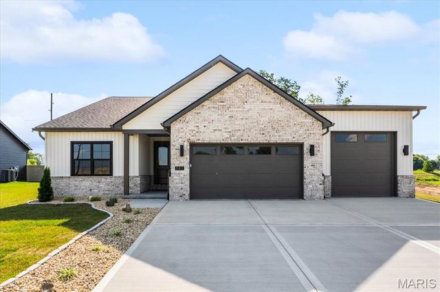 581 Tea Olive Boulevard, O'fallon, IL 62269