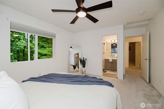 5781 Gateway Lane, Bremerton, WA 98311