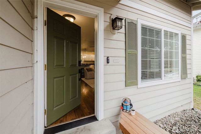 5781 Gateway Lane, Bremerton, WA 98311