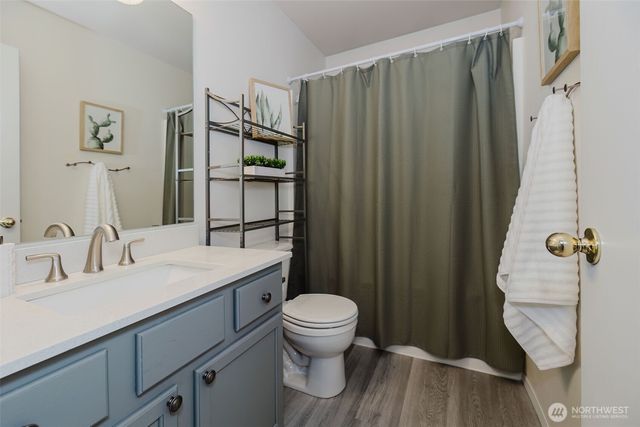 5781 Gateway Lane, Bremerton, WA 98311
