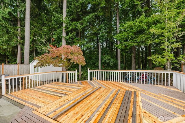 5781 Gateway Lane, Bremerton, WA 98311