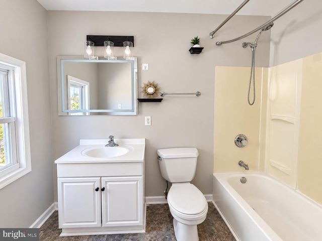 8120 CORNWALL RD, Dundalk, MD 21222