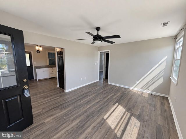 8120 CORNWALL RD, Dundalk, MD 21222