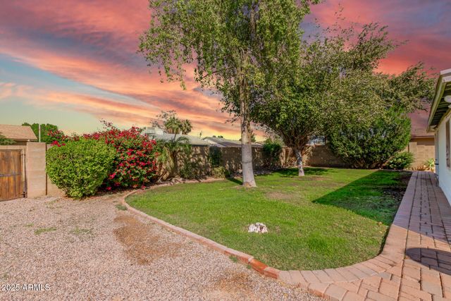 2214 E FRYE Road, Chandler, AZ 85225