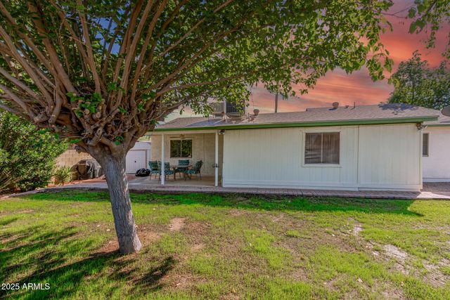 2214 E FRYE Road, Chandler, AZ 85225