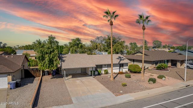 2214 E FRYE Road, Chandler, AZ 85225