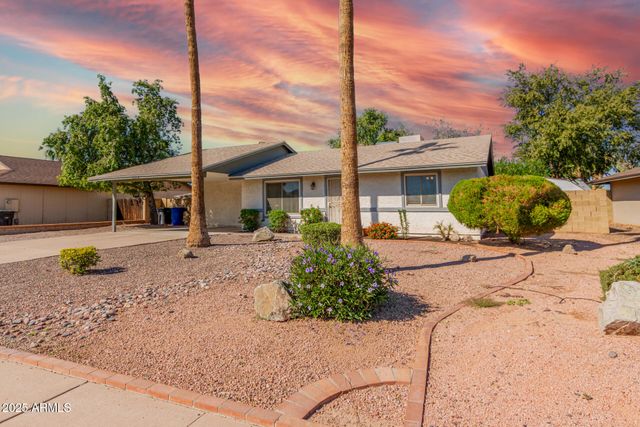2214 E FRYE Road, Chandler, AZ 85225