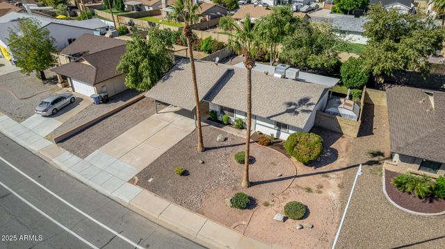 2214 E FRYE Road, Chandler, AZ 85225