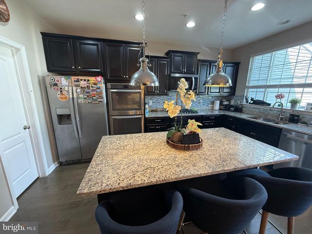 8462 HEDWIG LN, Frederick, MD 21704