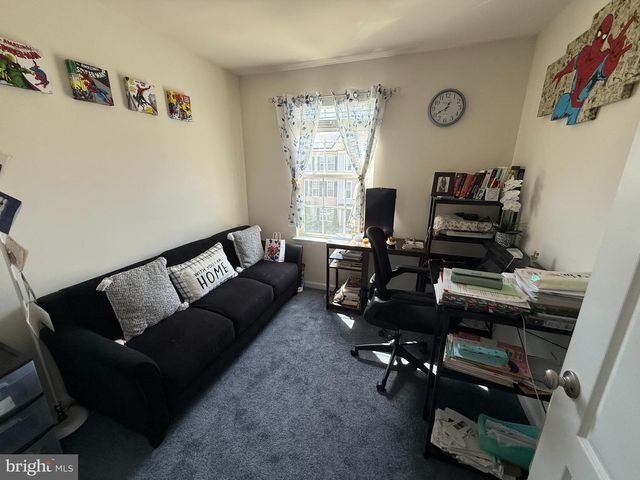 8462 HEDWIG LN, Frederick, MD 21704