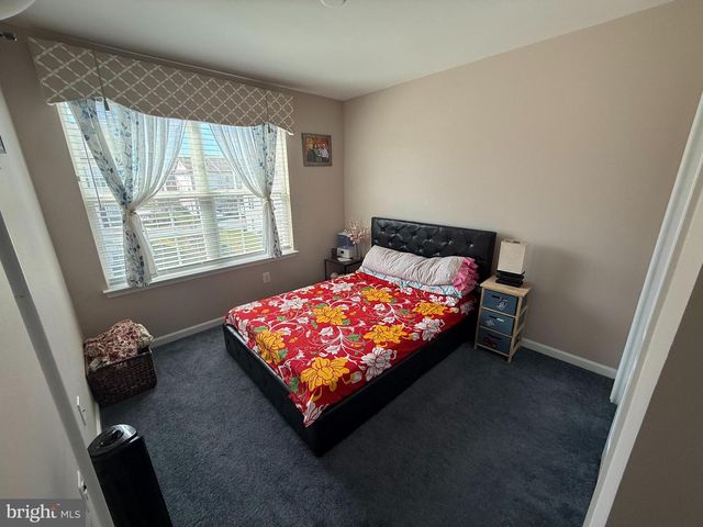 8462 HEDWIG LN, Frederick, MD 21704