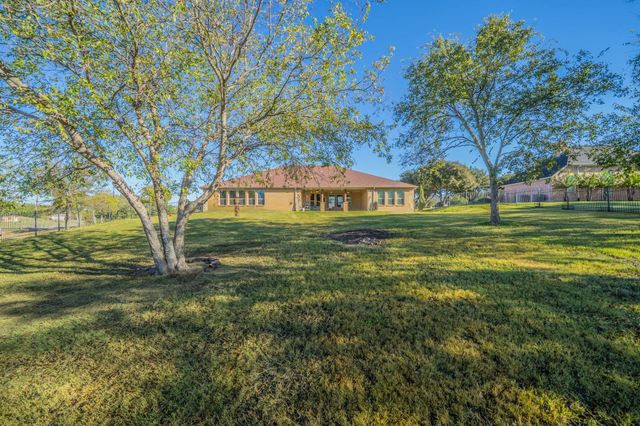 2852 Sonterra Drive, Cedar Hill, TX 75104