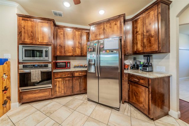 2852 Sonterra Drive, Cedar Hill, TX 75104