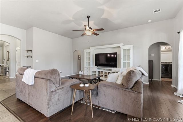 15903 E 91st Street North, Owasso, OK 74055