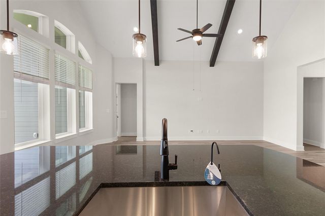325 Ridgewell LOOP, Georgetown, TX 78633