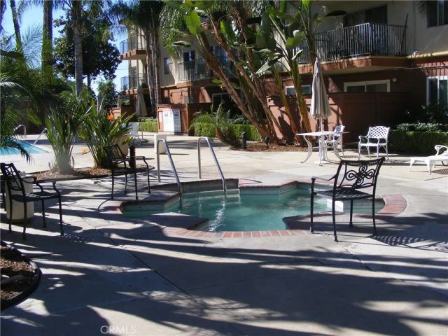 400 N ACACIA Avenue, Fullerton, CA 92831