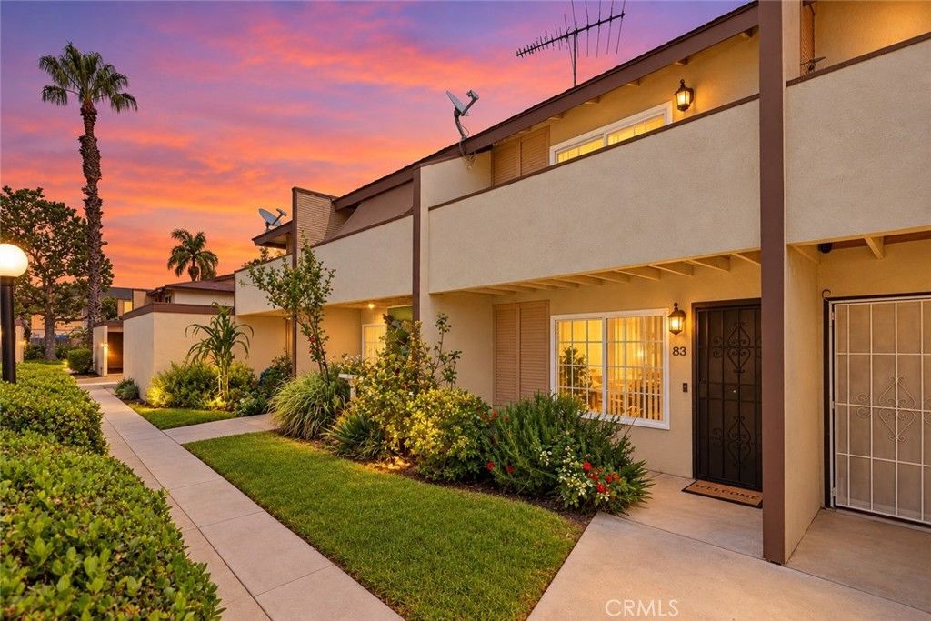 521 S Lyon 83, Santa Ana, CA 92701 — exterior