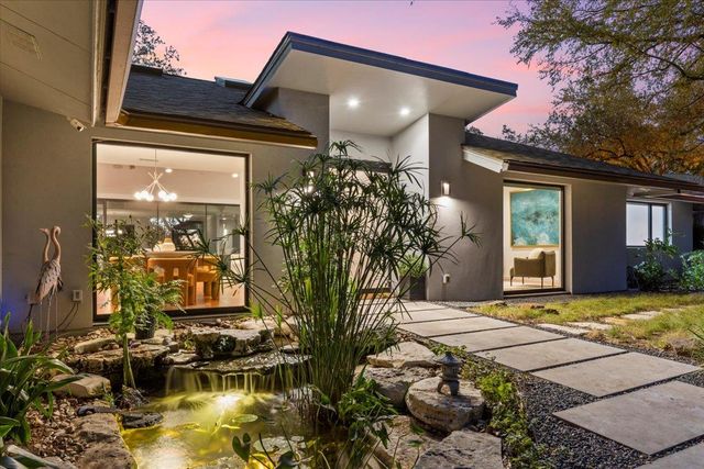 3923 Glengarry DR, Austin, TX 78731