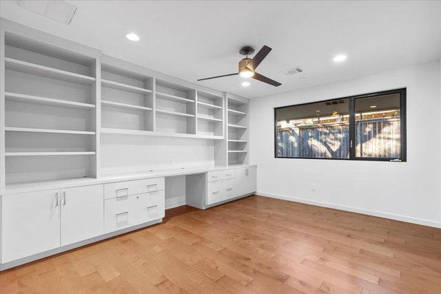 3923 Glengarry DR, Austin, TX 78731