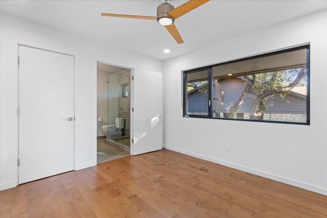 3923 Glengarry DR, Austin, TX 78731