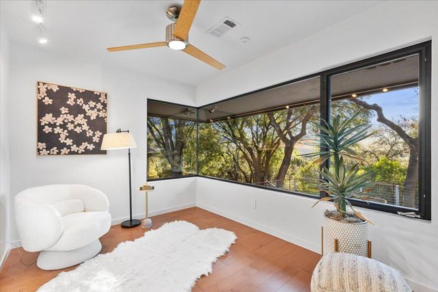 3923 Glengarry DR, Austin, TX 78731