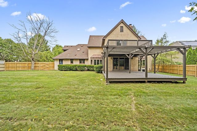 825 Bluffview Drive, Columbus, OH 43235