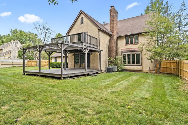 825 Bluffview Drive, Columbus, OH 43235