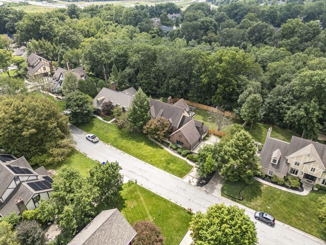 825 Bluffview Drive, Columbus, OH 43235