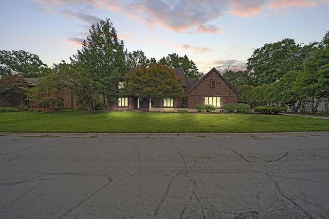 825 Bluffview Drive, Columbus, OH 43235