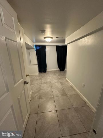 3337 CLAY ST NE, Washington, DC 20019