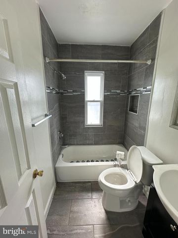 3337 CLAY ST NE, Washington, DC 20019