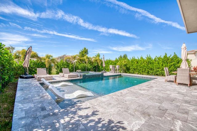 1345 Bushel Creek Crossing, Loxahatchee, FL 33470