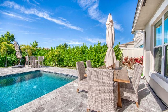 1345 Bushel Creek Crossing, Loxahatchee, FL 33470