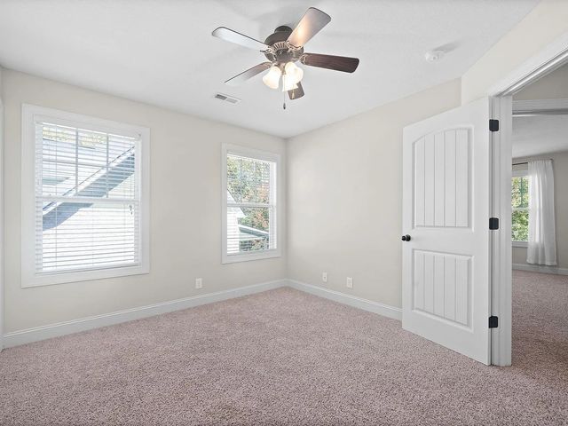 709 Valencia Dr, Clarksville, TN 37043