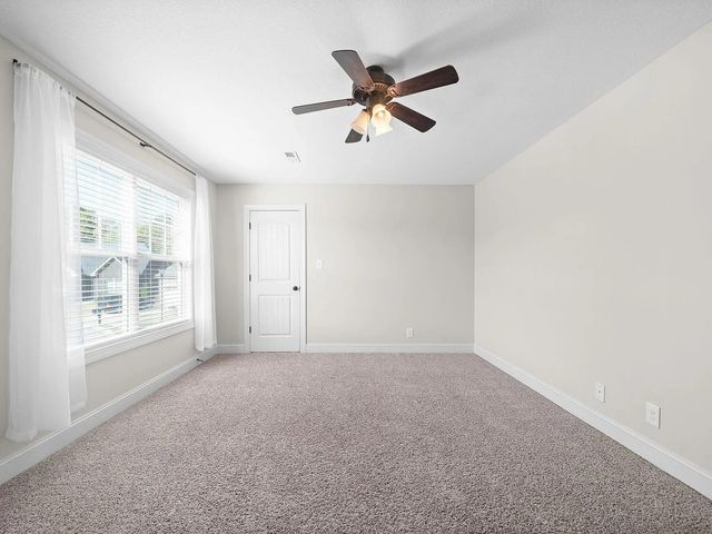 709 Valencia Dr, Clarksville, TN 37043