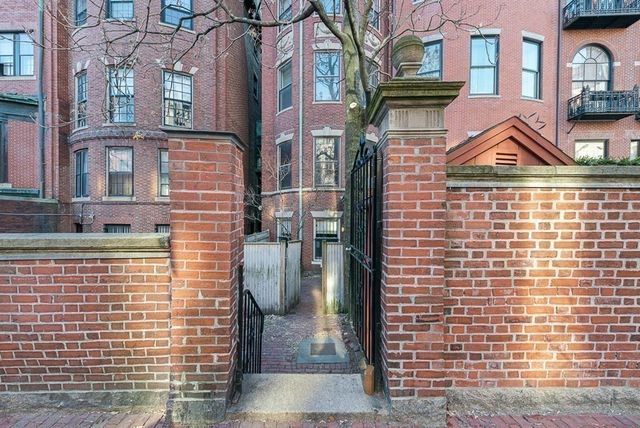 405 Commonwealth Ave 2, Boston, MA 02215