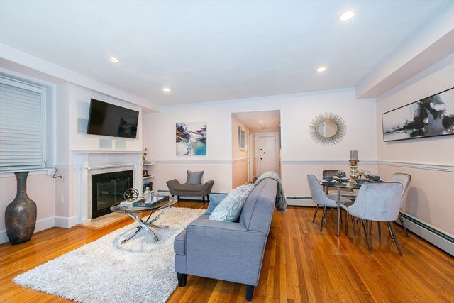 405 Commonwealth Ave 2, Boston, MA 02215