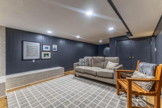 3312 LYNNWOOD DR, Columbia, MO 65203