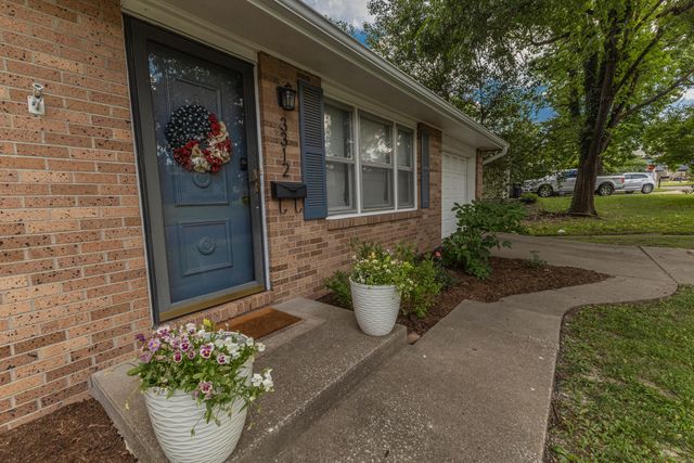 3312 LYNNWOOD DR, Columbia, MO 65203