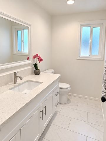 347 S Jennifer Lane, Orange, CA 92869
