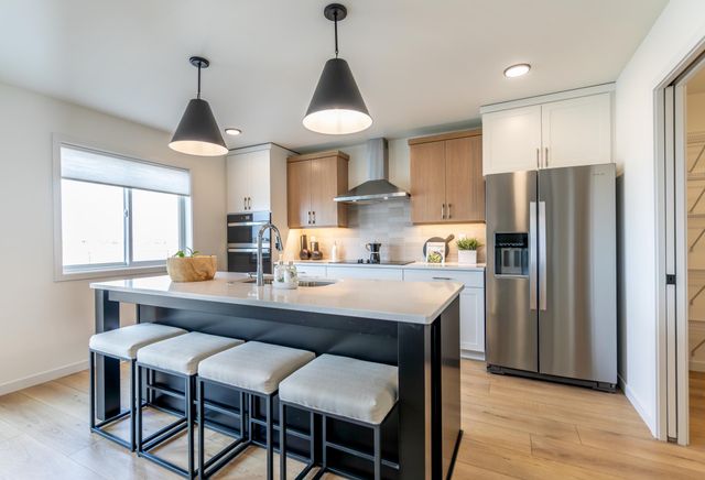 6841 Sunrise Pt, Horace, ND 58047