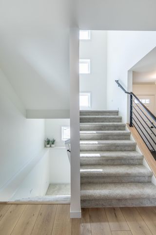 6841 Sunrise Pt, Horace, ND 58047