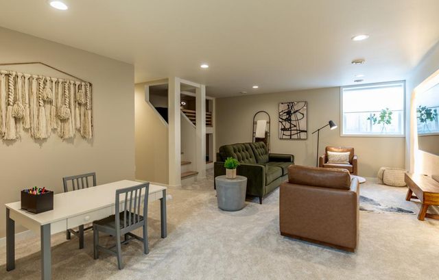 6841 Sunrise Pt, Horace, ND 58047
