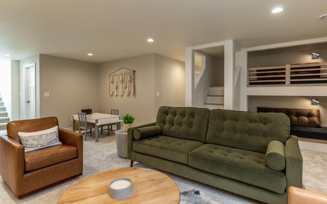 6841 Sunrise Pt, Horace, ND 58047
