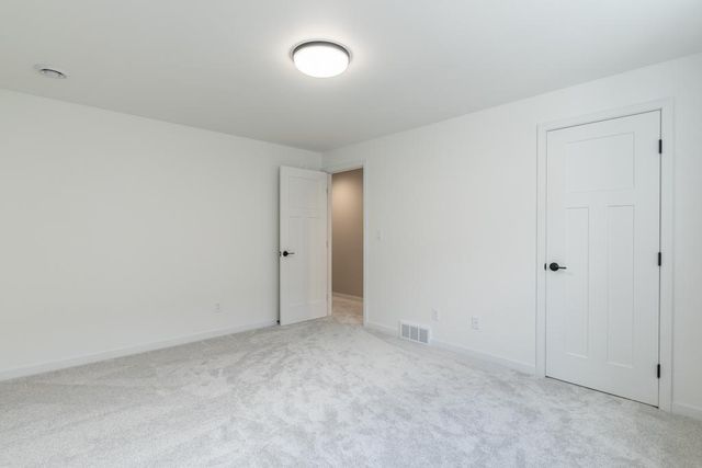 6841 Sunrise Pt, Horace, ND 58047