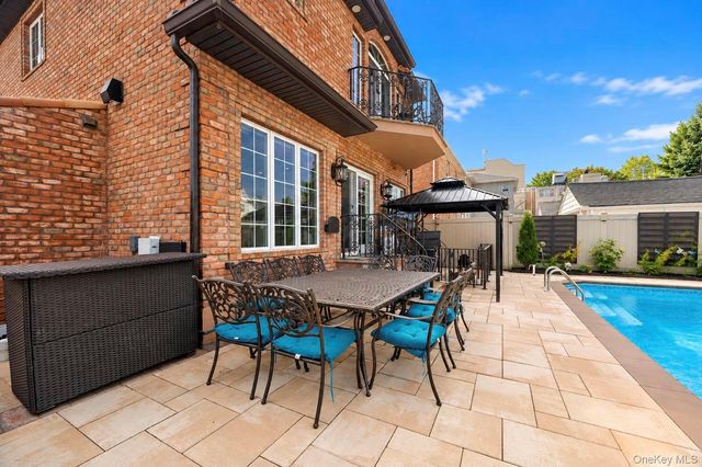 157-35 19th Avenue, Whitestone, NY 11357